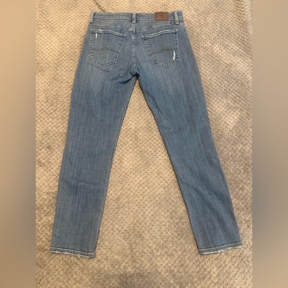 💙 Lucky Brand Sienna Slim Boyfriend Jeans Size 4 / 27 | Light Wash | Distressed - Picture 12 of 12